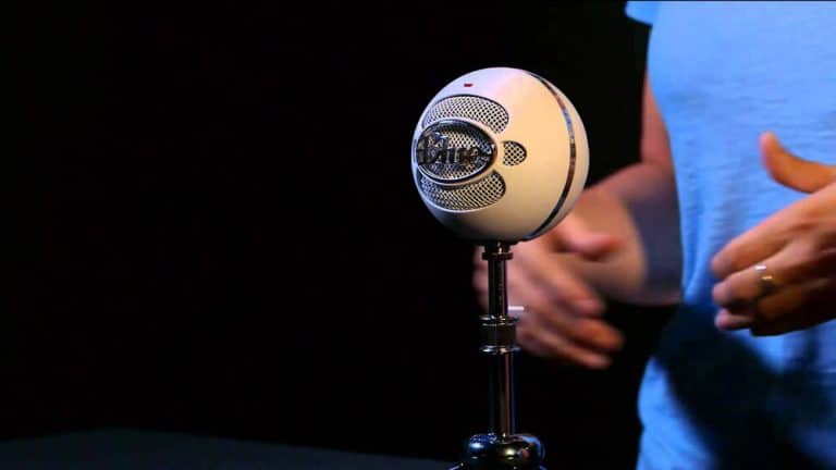 is the blue snowball mic compatible with windows 10