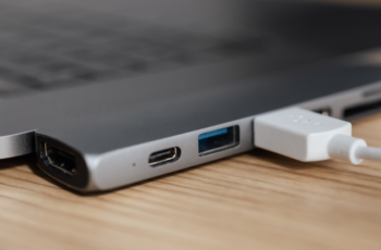 How To Connect Multiple Microphones To A Computer [Full Guide]
